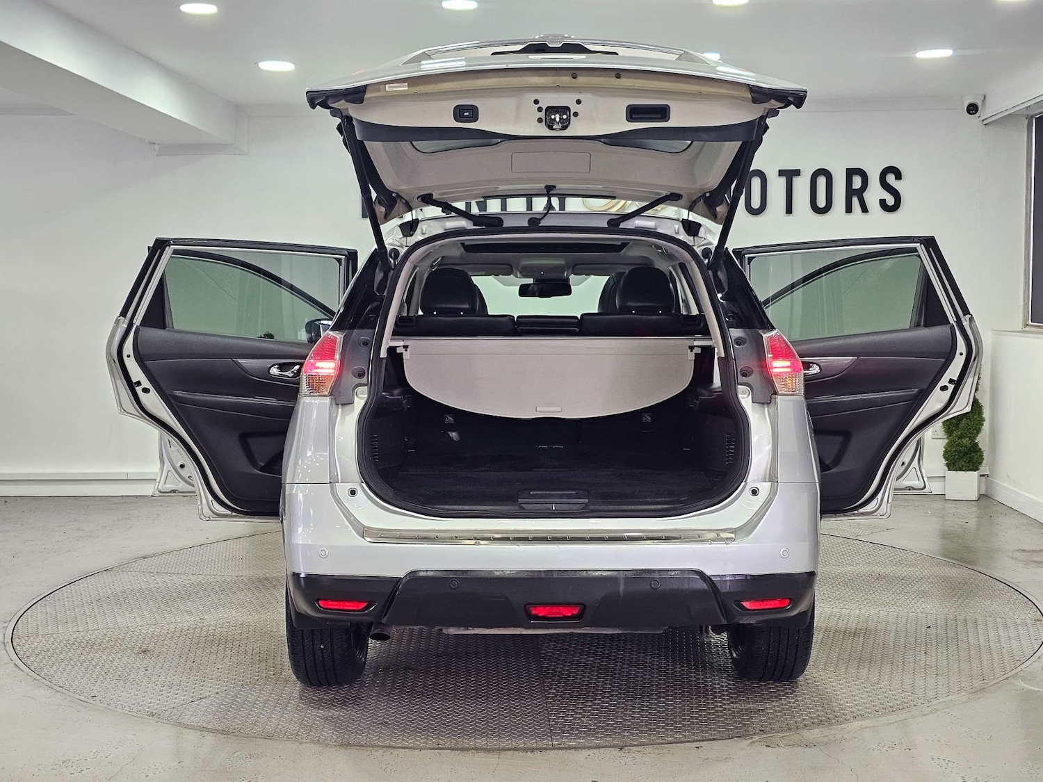 Used Nissan X-Trail 2016 for sale - 76972488: Photo 48