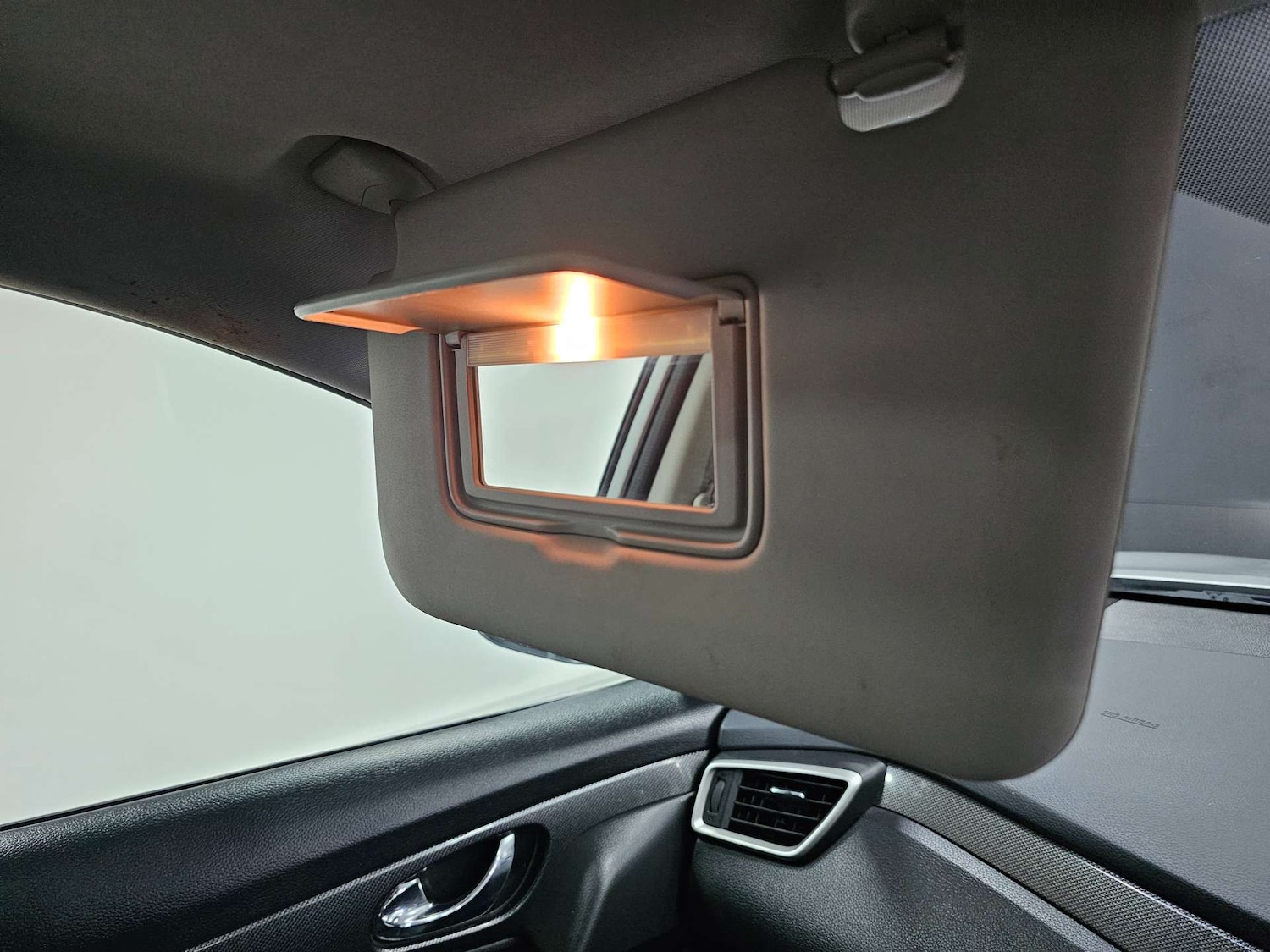 Used Nissan X-Trail 2016 for sale - 76972488: Photo 78