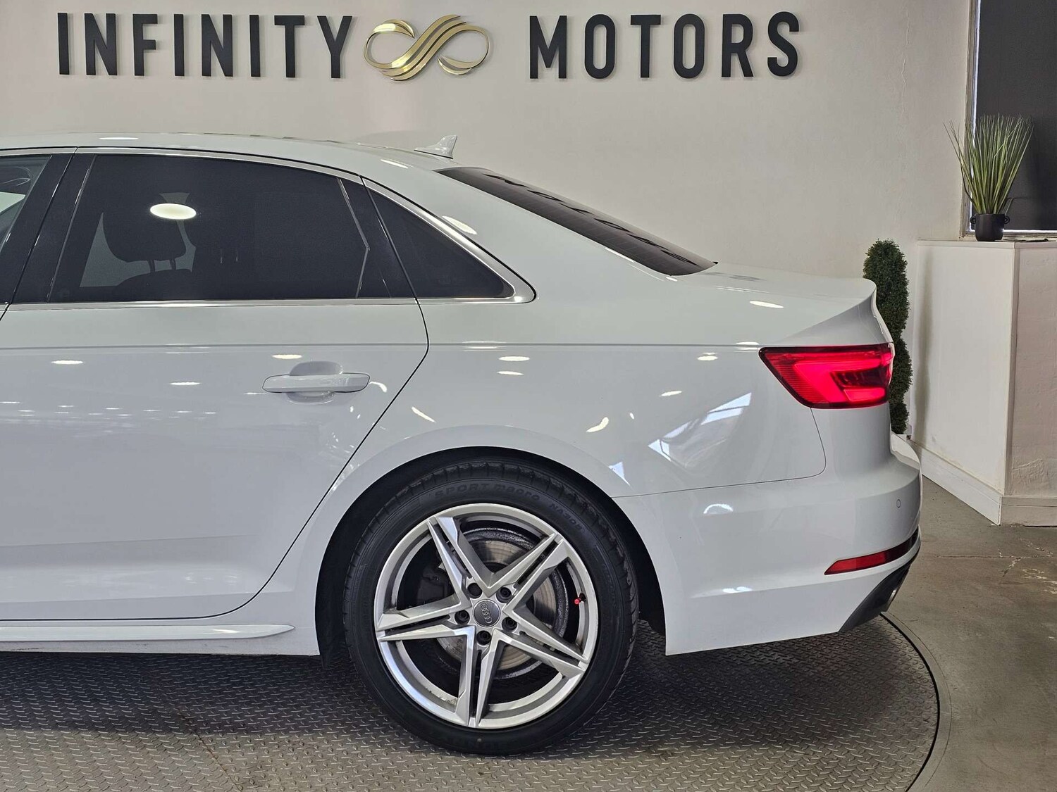 Used Audi A4 2016 for sale - 77937279: Photo 29
