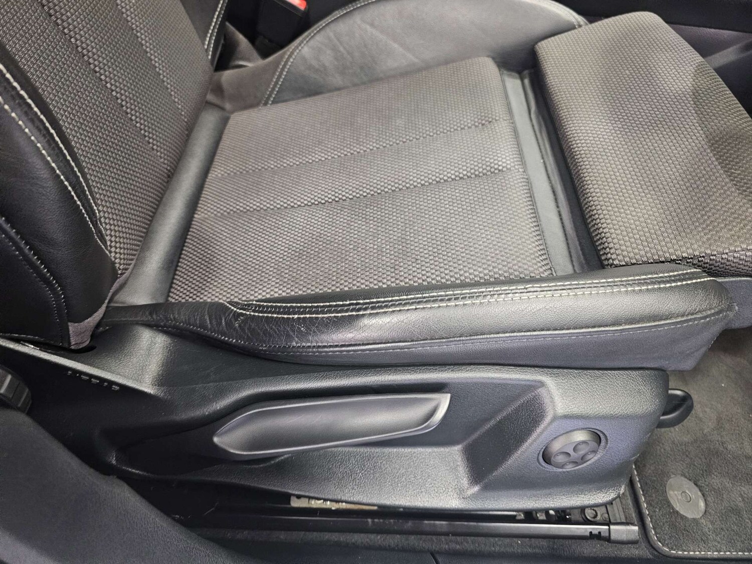 Used Audi A4 2016 for sale - 77937279: Photo 69