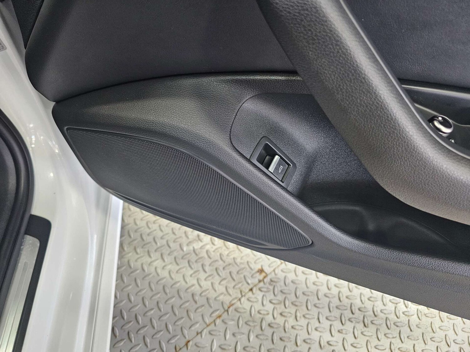 Used Audi A4 2016 for sale - 77937279: Photo 72