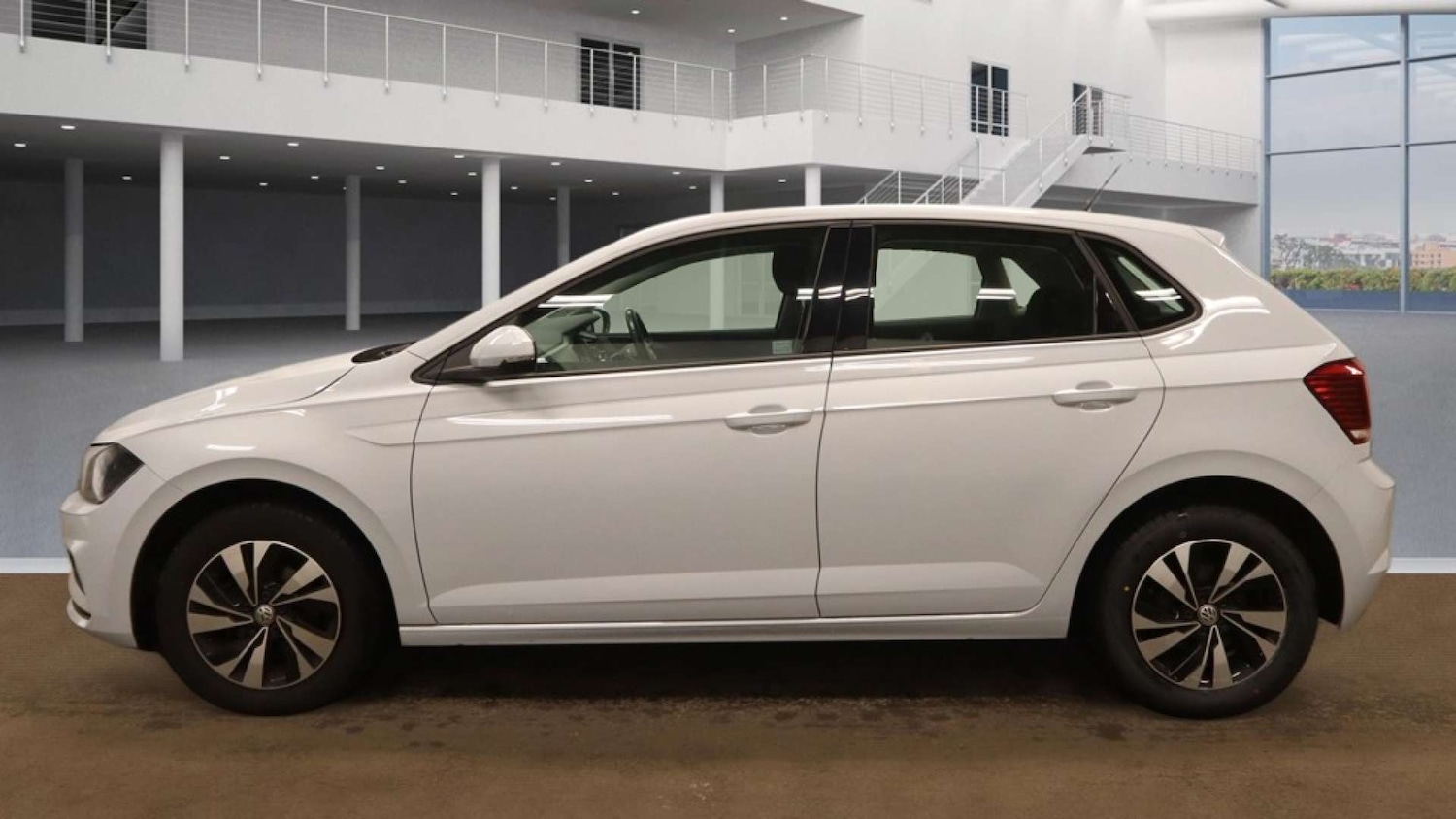 Used Volkswagen Polo 2018 for sale - 77920622: Photo 8