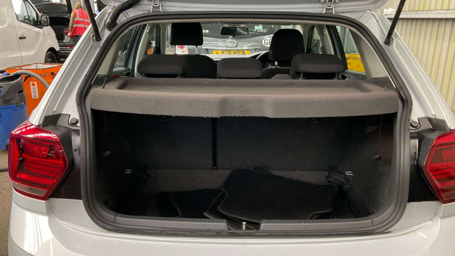 Used Volkswagen Polo 2018 for sale - 77920622: Photo 9