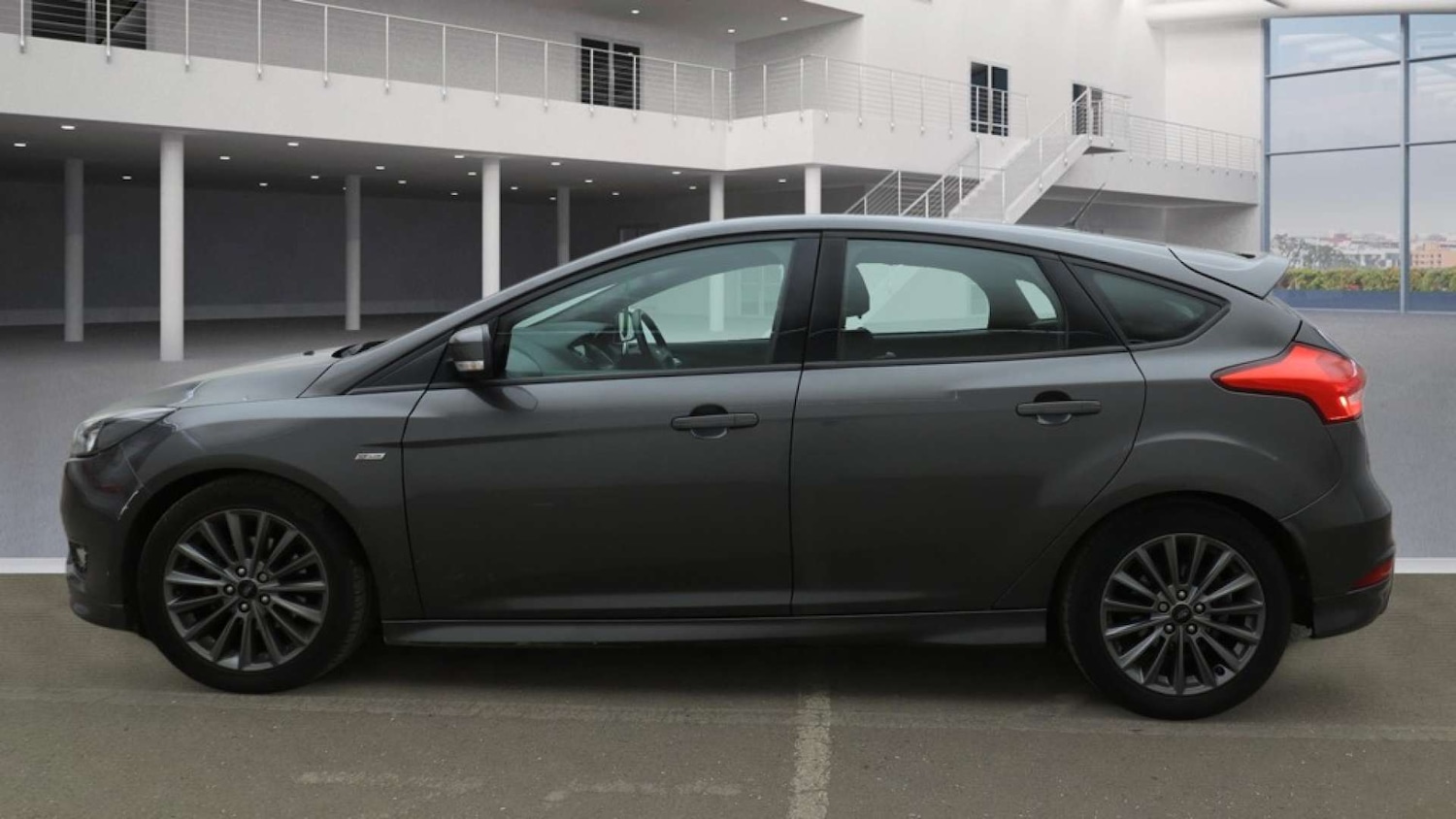 Used Ford Focus 2017 for sale - 77782085: Photo 8