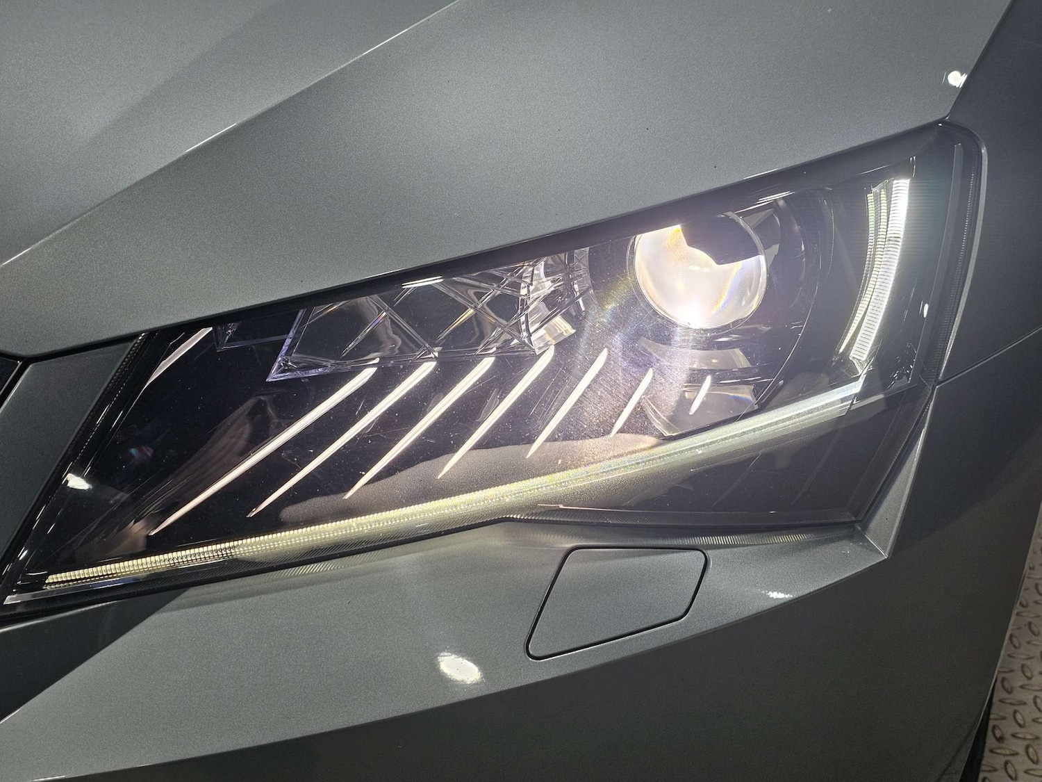 Used Skoda Superb 2015 for sale - 77394912: Photo 18