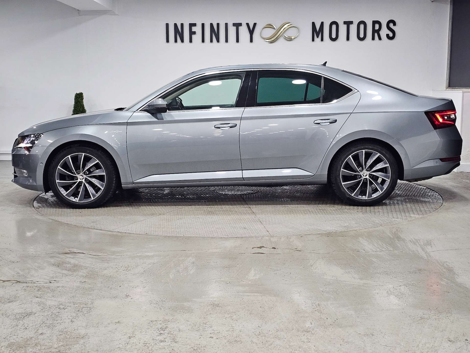 Used Skoda Superb 2015 for sale - 77394912: Photo 20