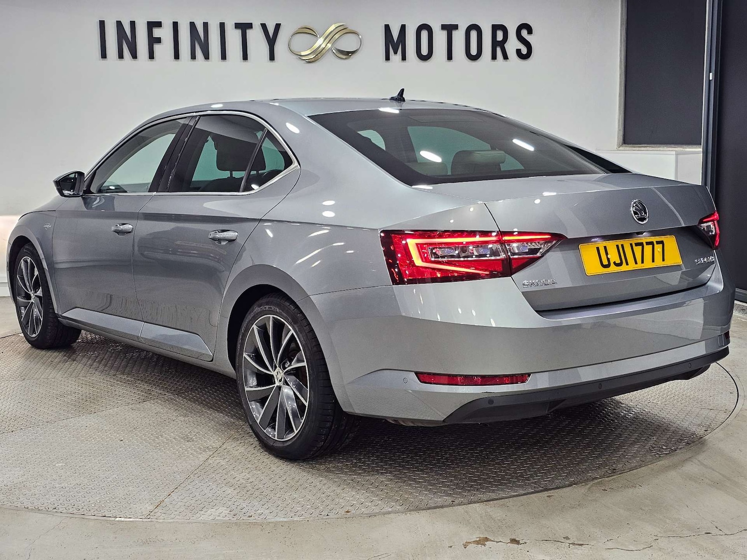 Used Skoda Superb 2015 for sale - 77394912: Photo 27