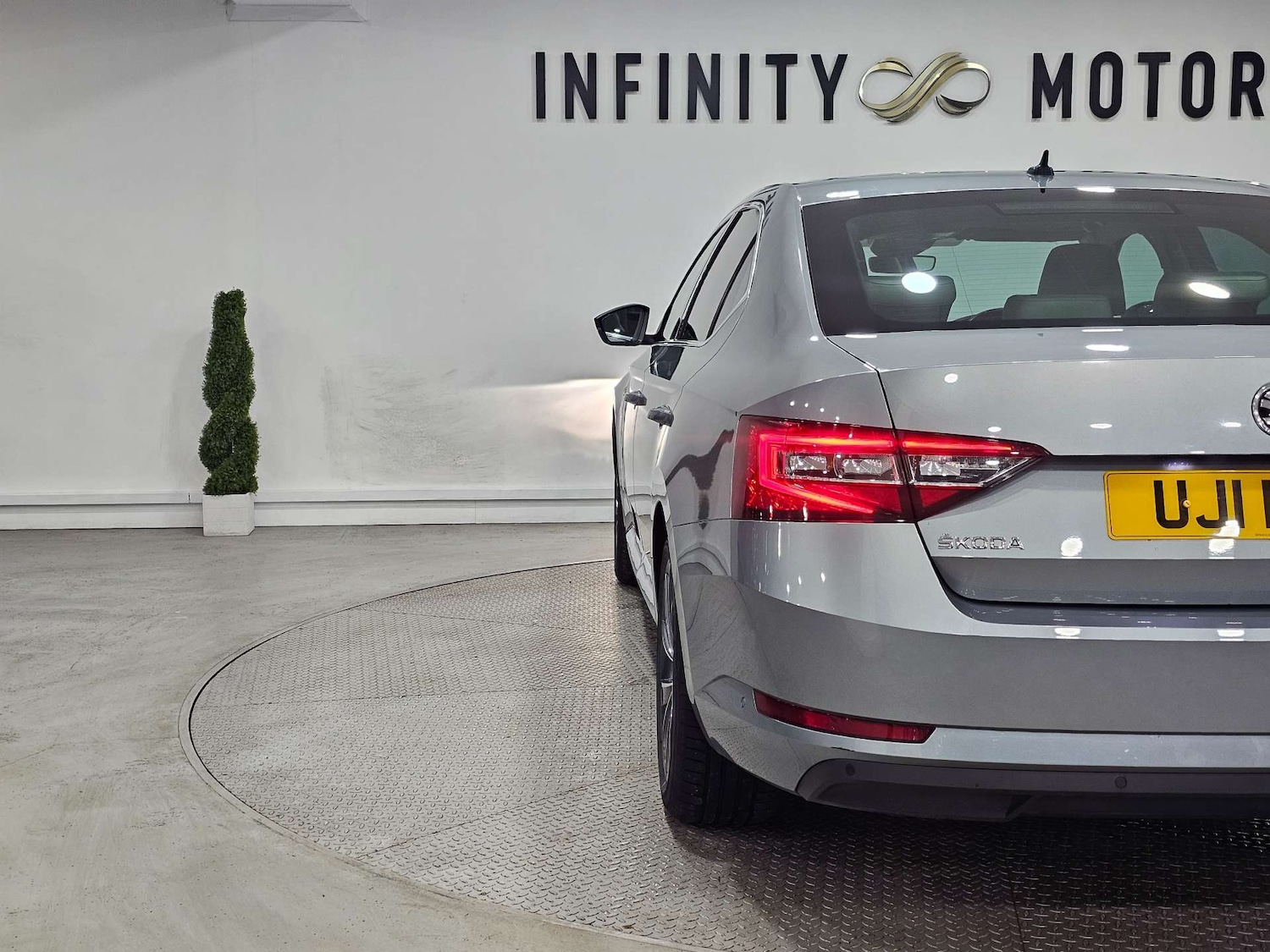 Used Skoda Superb 2015 for sale - 77394912: Photo 31