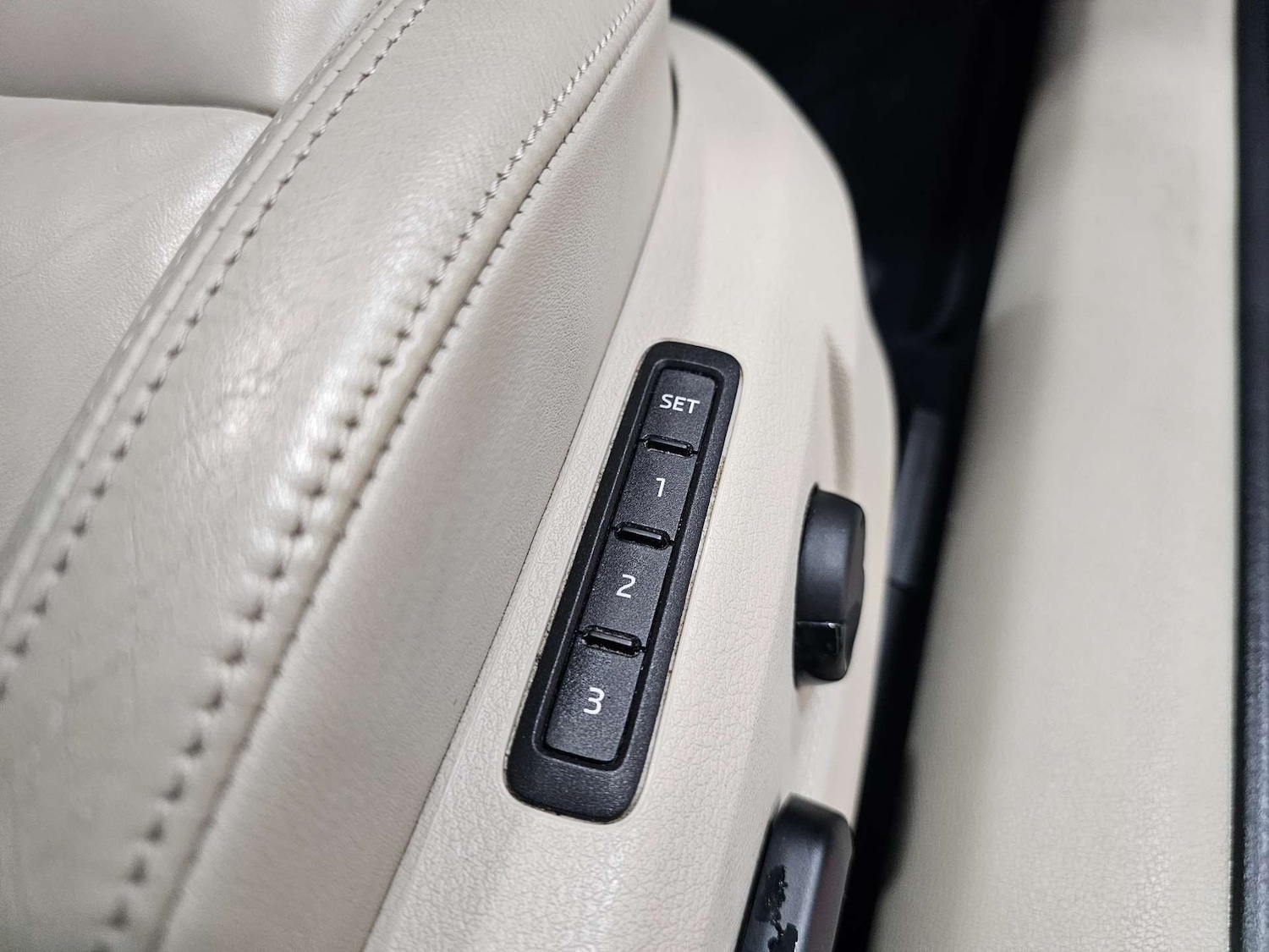 Used Skoda Superb 2015 for sale - 77394912: Photo 60