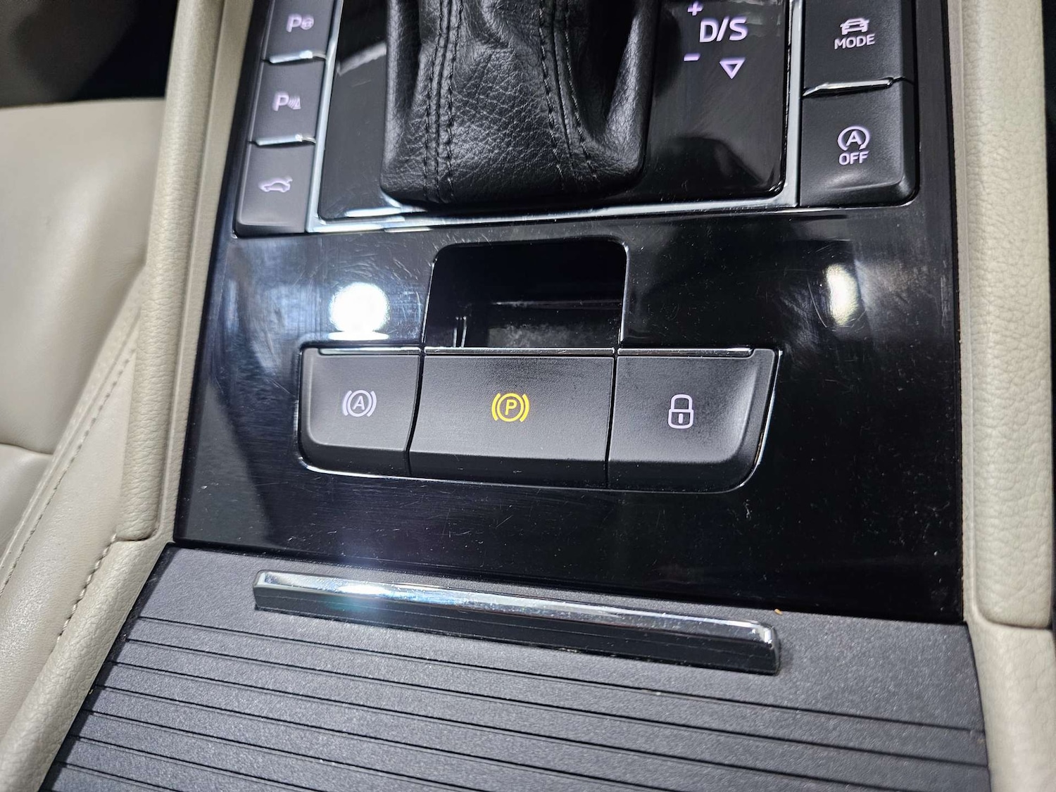 Used Skoda Superb 2015 for sale - 77394912: Photo 71