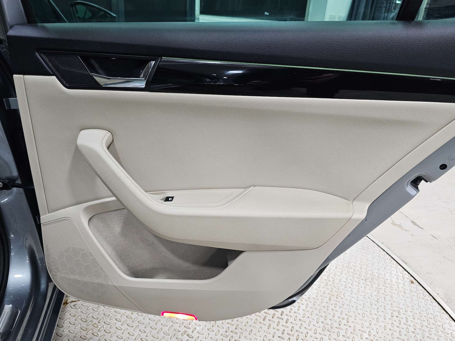 Used Skoda Superb 2015 for sale - 77394912: Photo 83