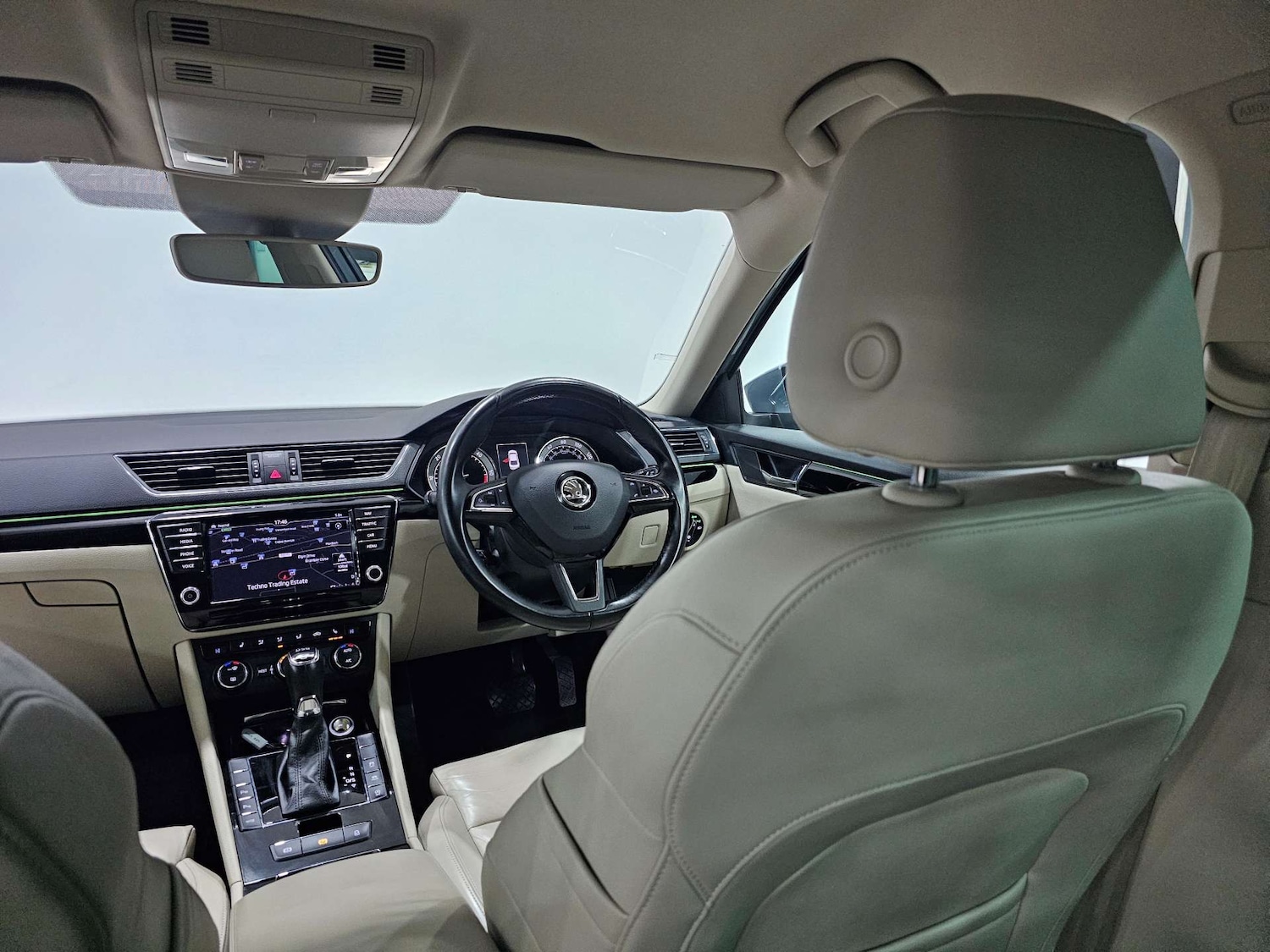 Used Skoda Superb 2015 for sale - 77394912: Photo 94