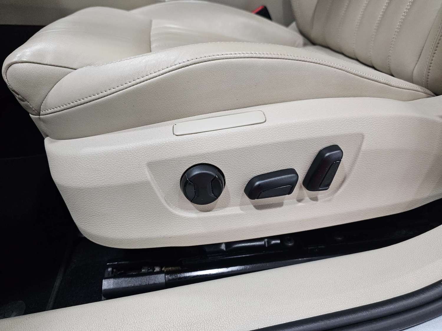 Used Skoda Superb 2015 for sale - 77394912: Photo 99