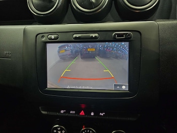 Used Dacia Duster 2020 for sale - 76972411: Photo