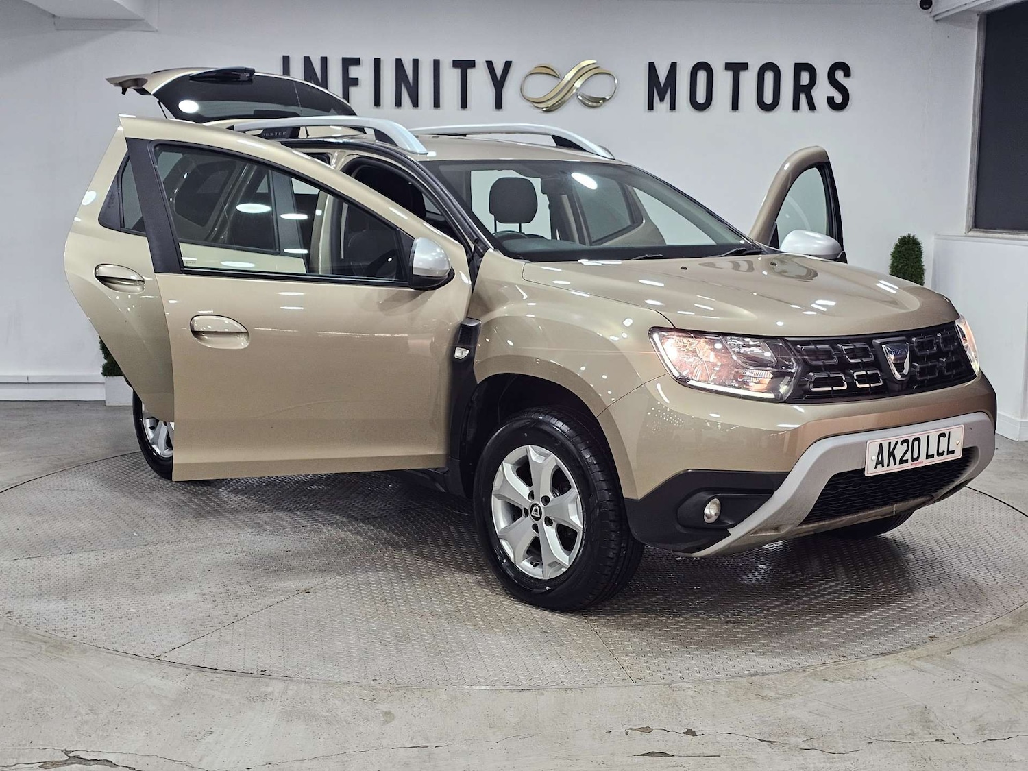 Used Dacia Duster 2020 for sale - 76972411: Photo 43