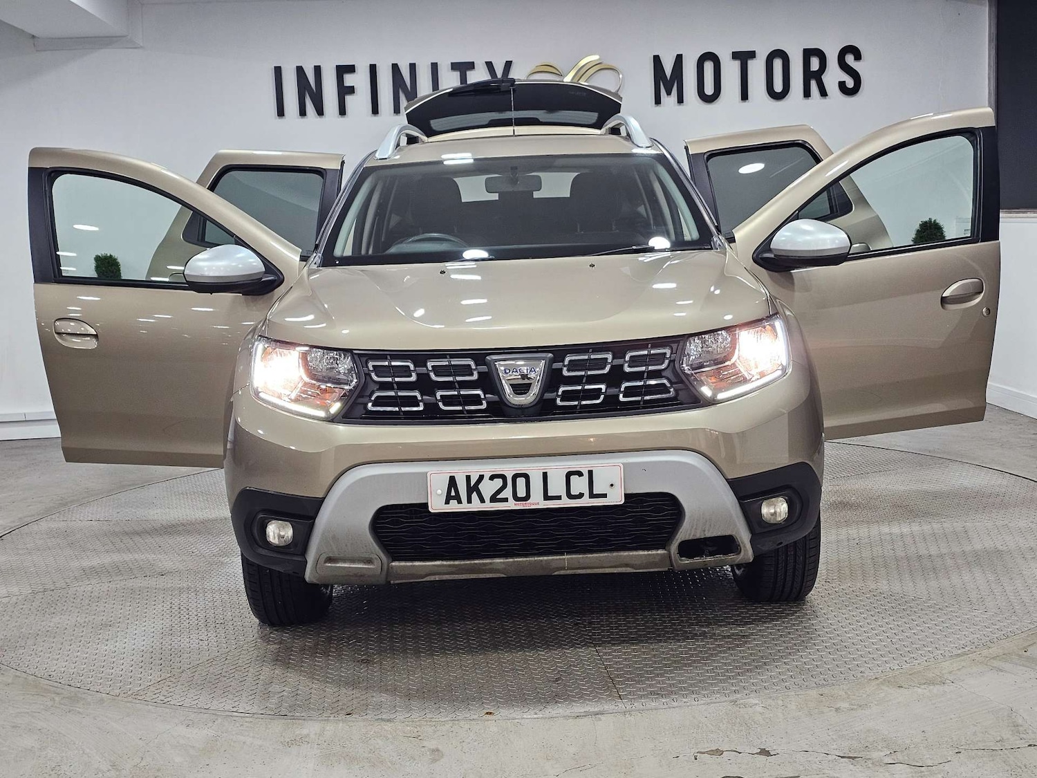 Used Dacia Duster 2020 for sale - 76972411: Photo 44