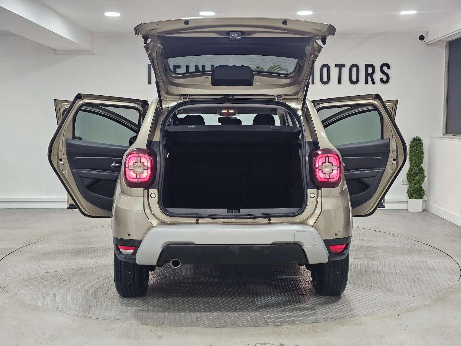 Used Dacia Duster 2020 for sale - 76972411: Photo 48