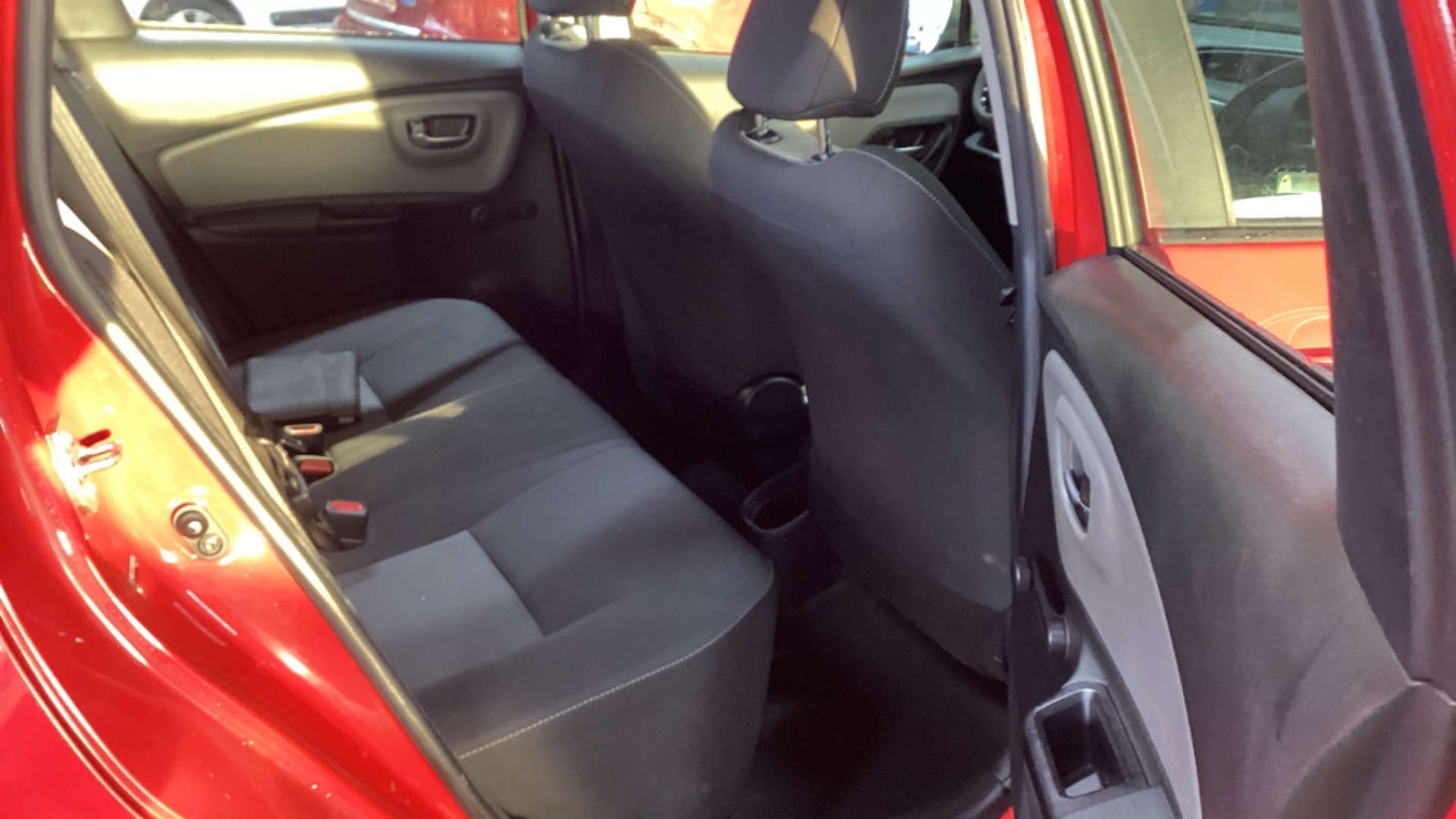 Used Toyota Yaris 2019 for sale - 77227782: Photo 11