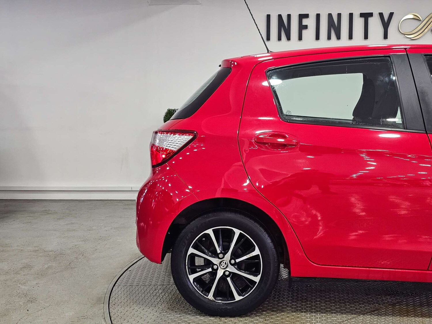 Used Toyota Yaris 2019 for sale - 77227782: Photo 20