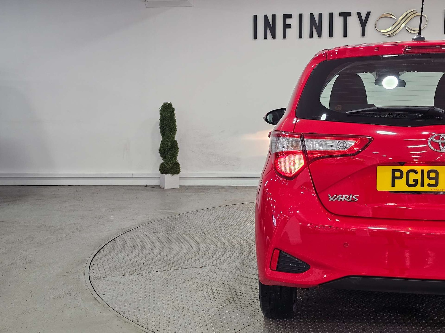 Used Toyota Yaris 2019 for sale - 77227782: Photo 25