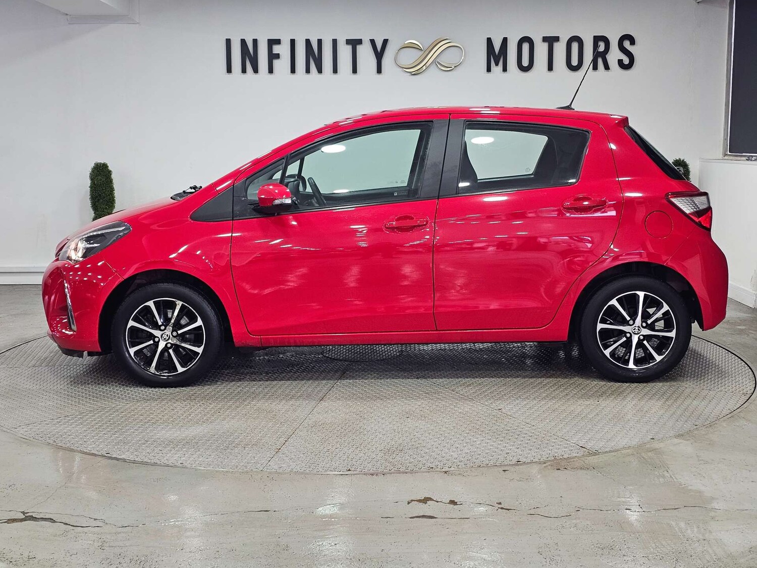 Used Toyota Yaris 2019 for sale - 77227782: Photo 30