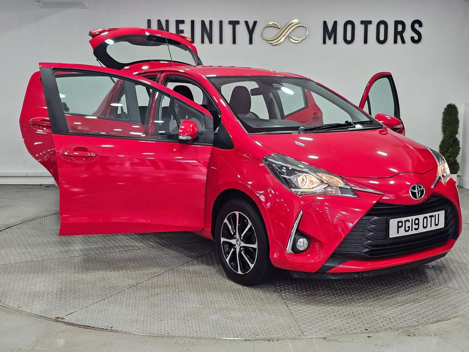 Used Toyota Yaris 2019 for sale - 77227782: Photo 38