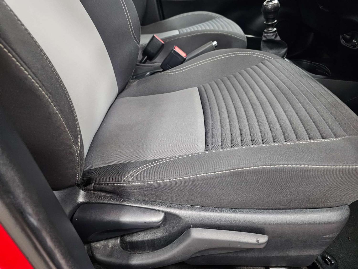 Used Toyota Yaris 2019 for sale - 77227782: Photo 44