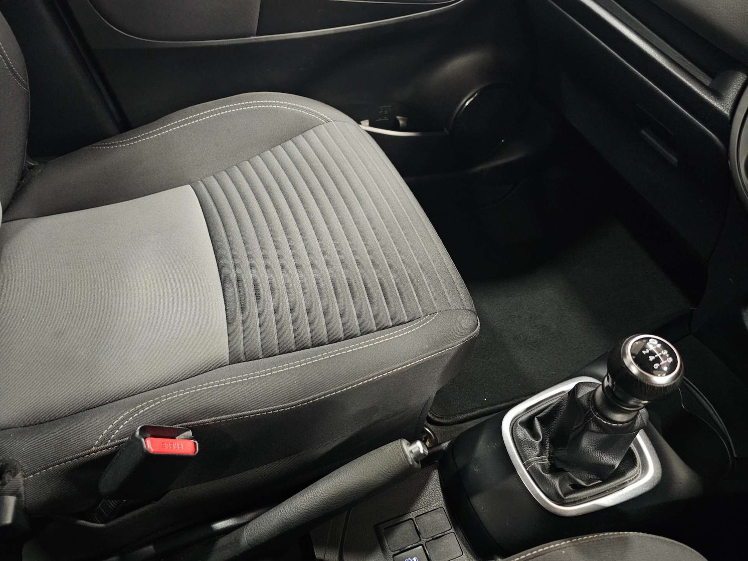 Used Toyota Yaris 2019 for sale - 77227782: Photo 55