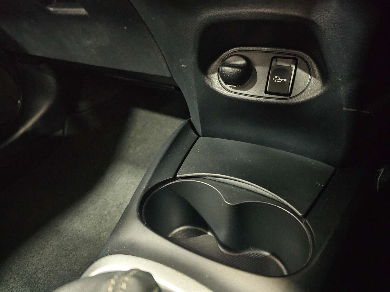 Used Toyota Yaris 2019 for sale - 77227782: Photo 57