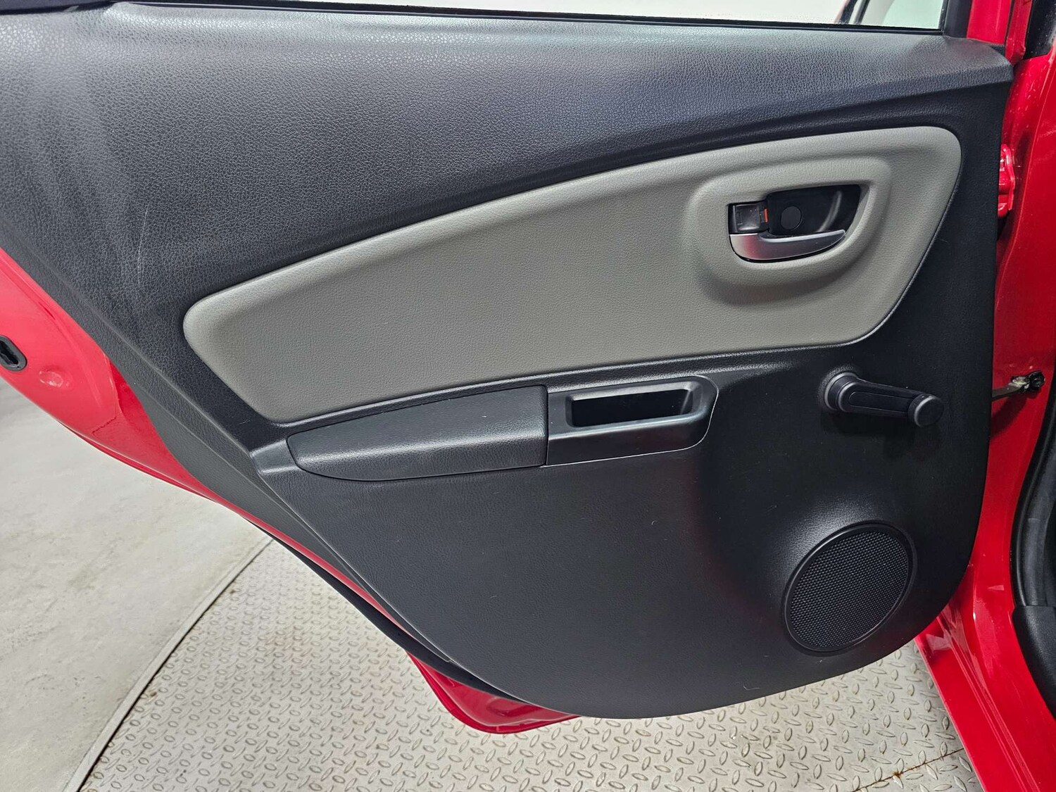 Used Toyota Yaris 2019 for sale - 77227782: Photo 81