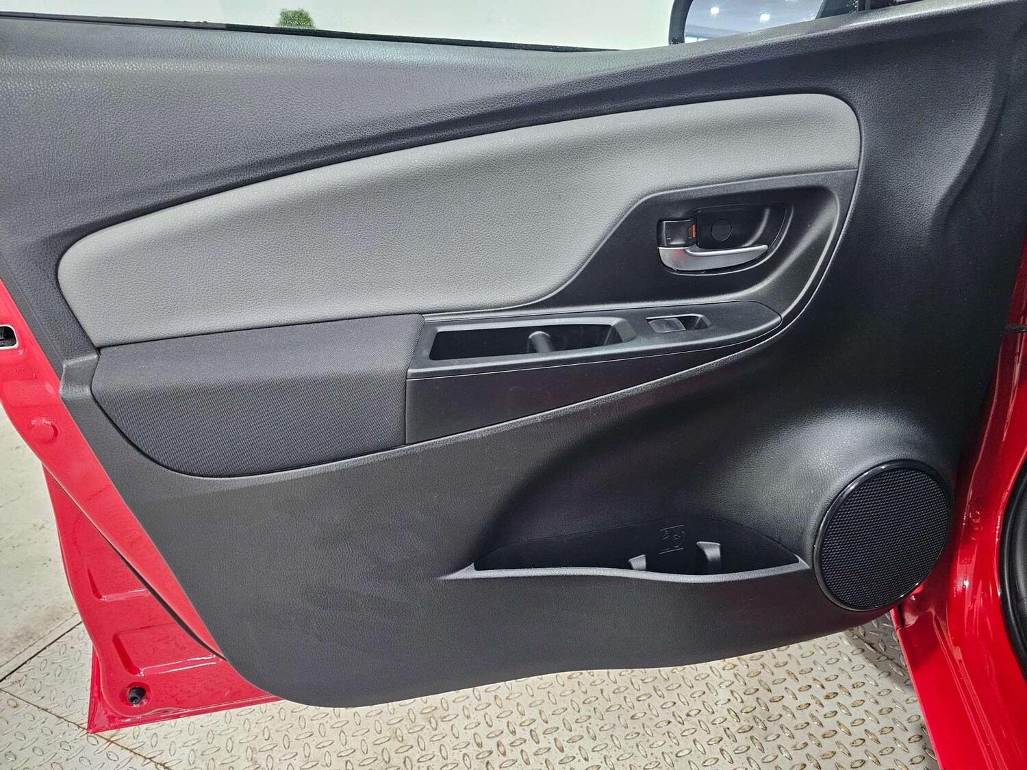 Used Toyota Yaris 2019 for sale - 77227782: Photo 85