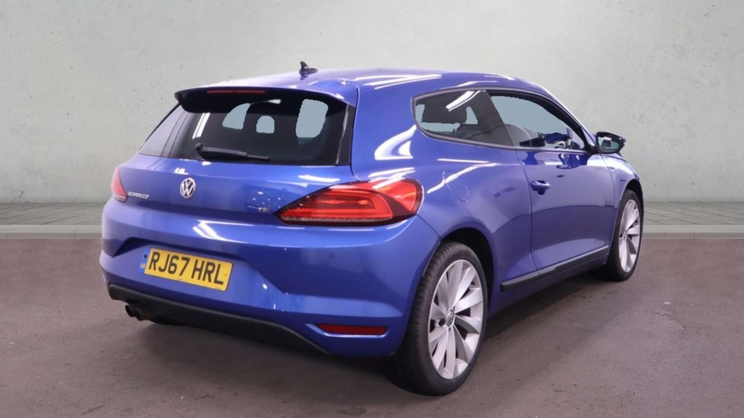 Used Volkswagen Scirocco 2017 for sale - 76972469: Photo 5