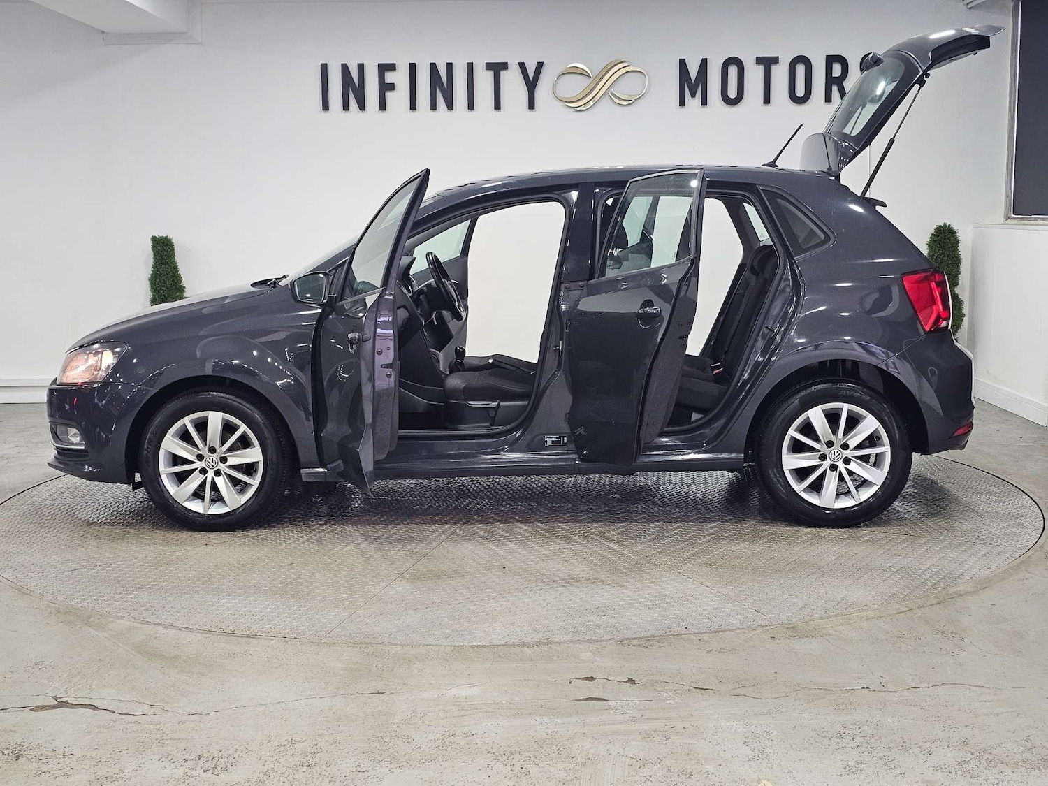 Used Volkswagen Polo 2016 for sale - 77148635: Photo 46