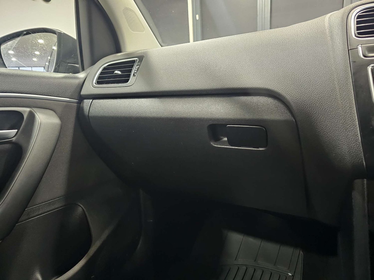 Used Volkswagen Polo 2016 for sale - 77148635: Photo 70