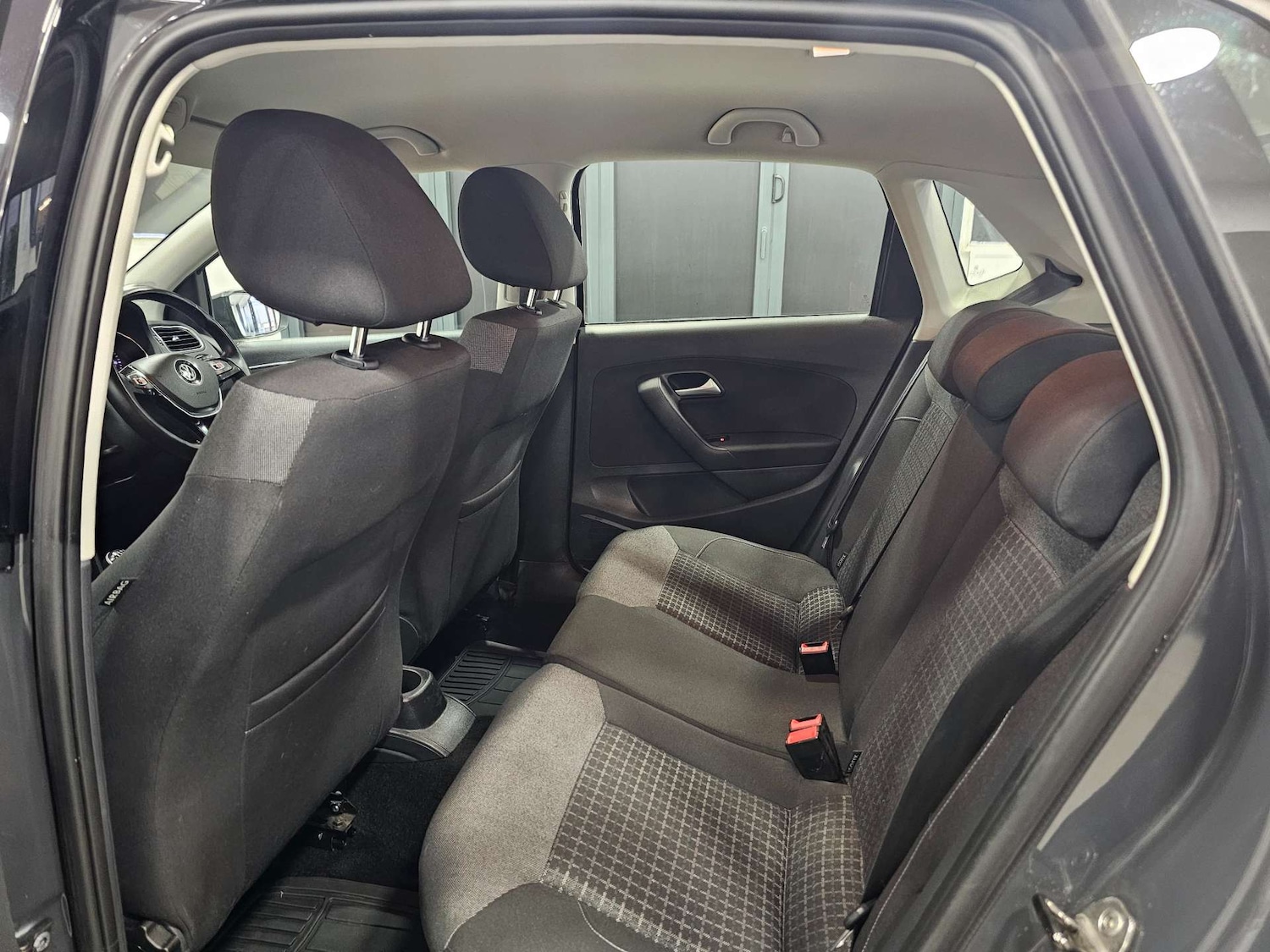 Used Volkswagen Polo 2016 for sale - 77148635: Photo 78