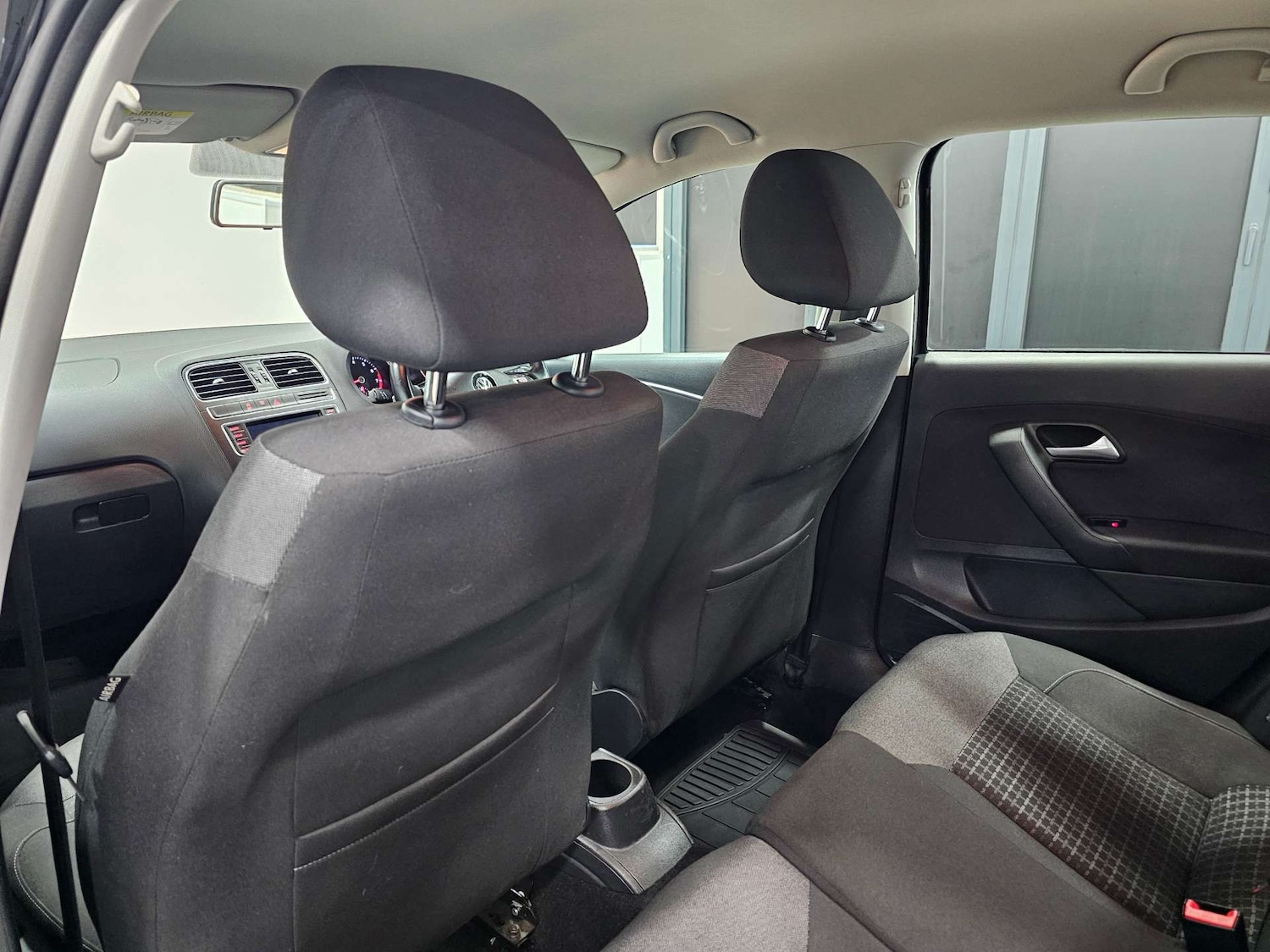 Used Volkswagen Polo 2016 for sale - 77148635: Photo 79