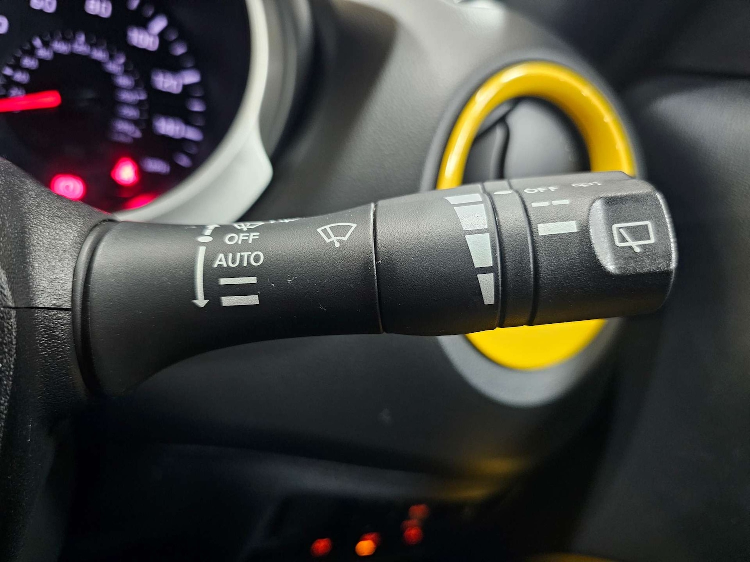 Used Nissan Juke 2015 for sale - 77083602: Photo 61