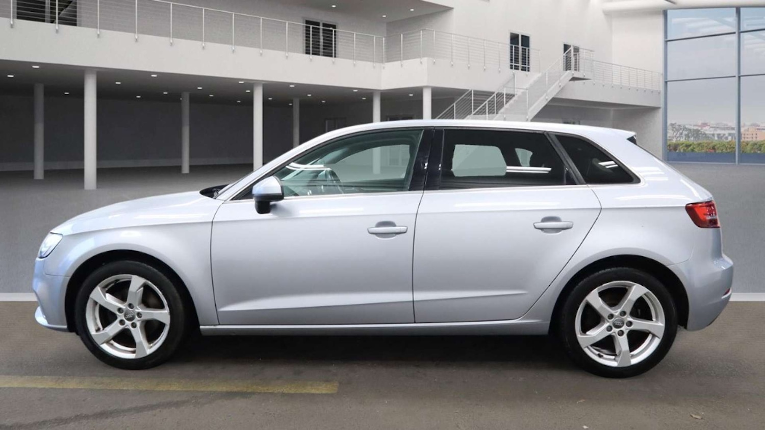 Used Audi A3 2017 for sale - 77170321: Photo 8