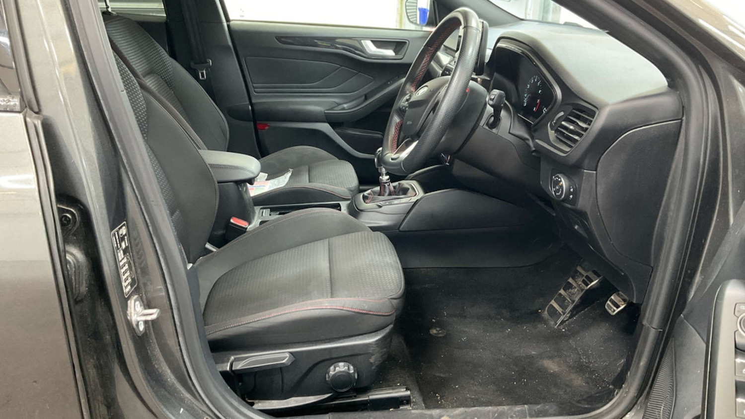 Used Ford Focus 2020 for sale - 77028313: Photo 11