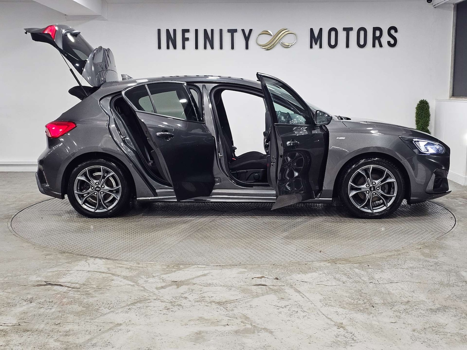 Used Ford Focus 2020 for sale - 77028313: Photo 42