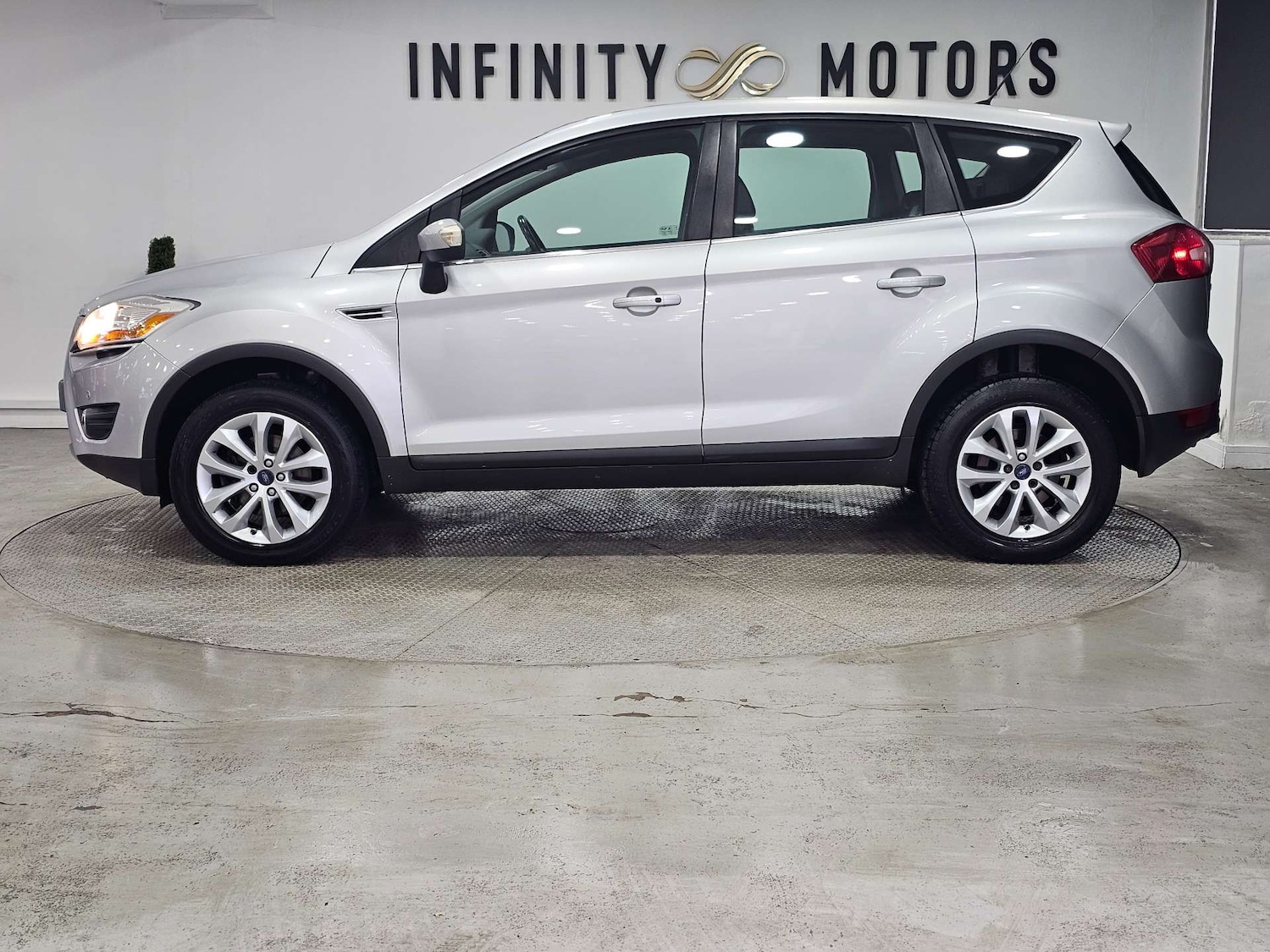 Used Ford Kuga 2013 for sale - 77745573: Photo 21