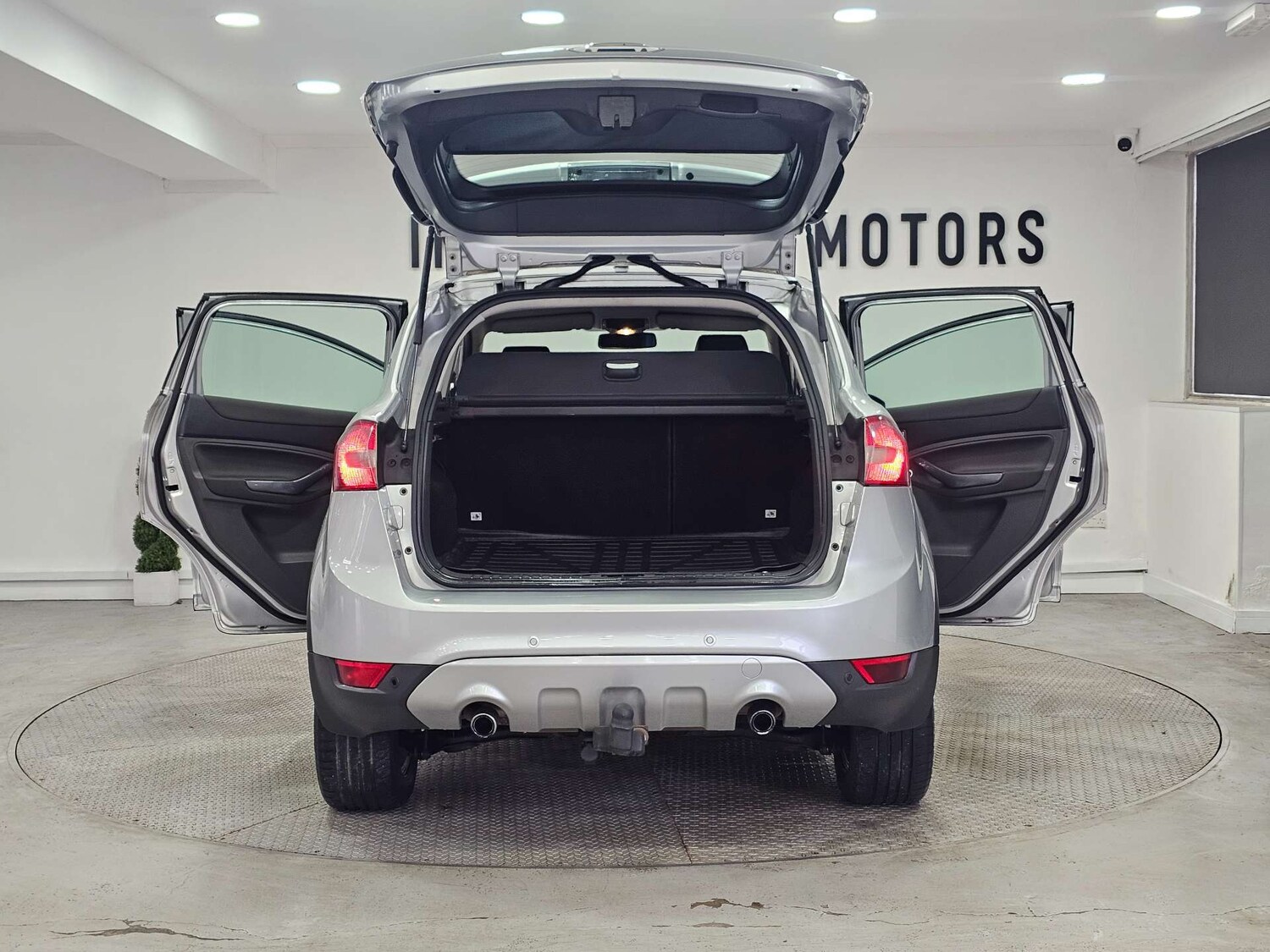 Used Ford Kuga 2013 for sale - 77745573: Photo 45