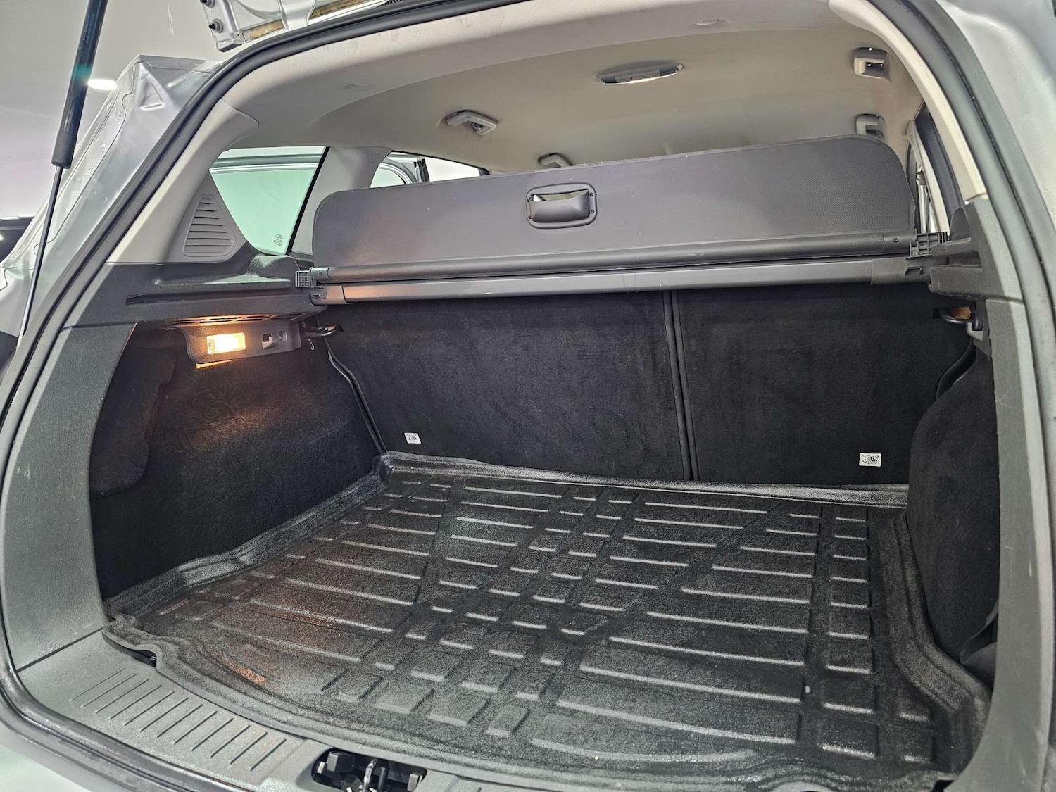 Used Ford Kuga 2013 for sale - 77745573: Photo 48