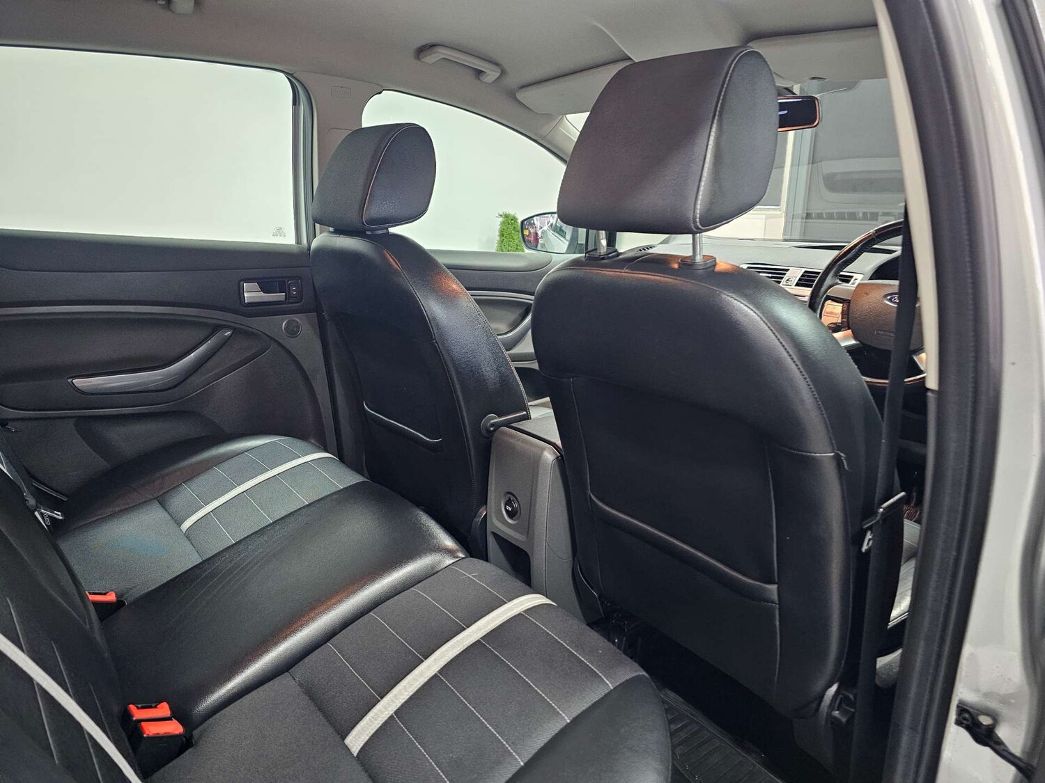 Used Ford Kuga 2013 for sale - 77745573: Photo 78