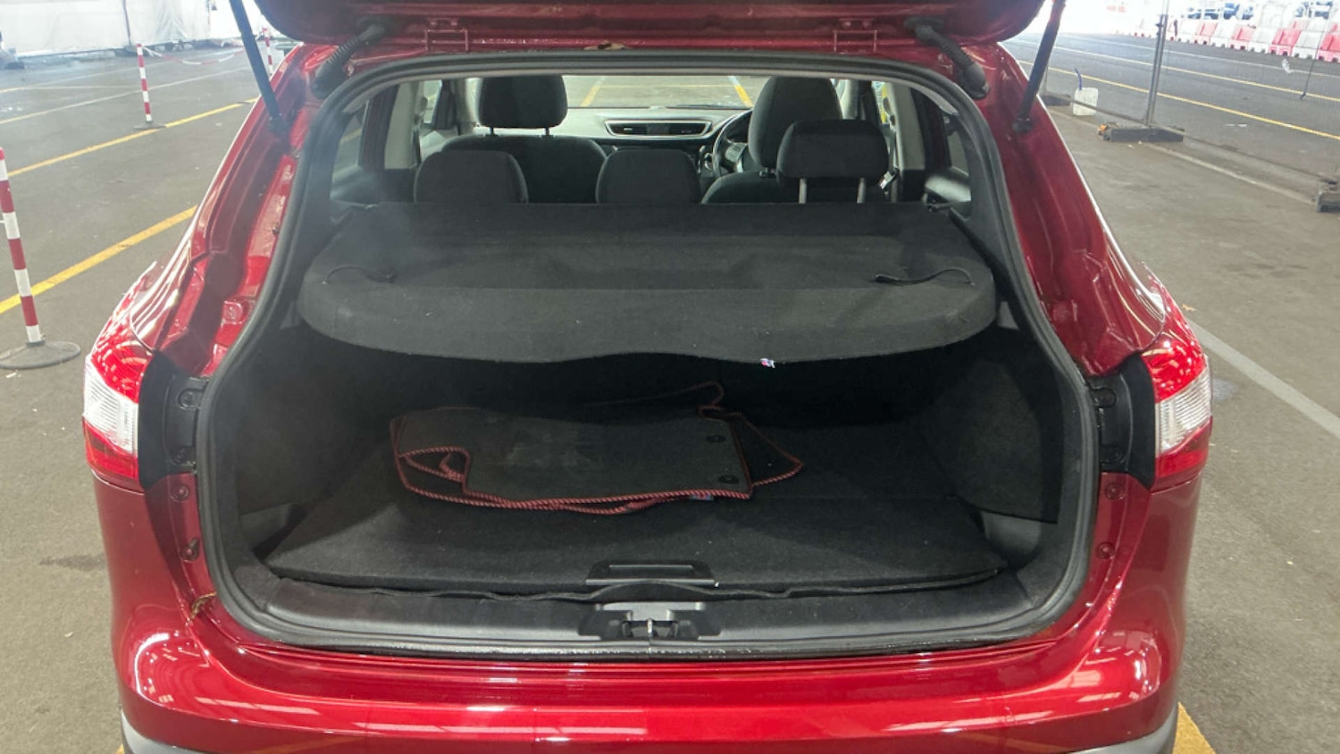 Used Nissan Qashqai 2016 for sale - 77022348: Photo 9