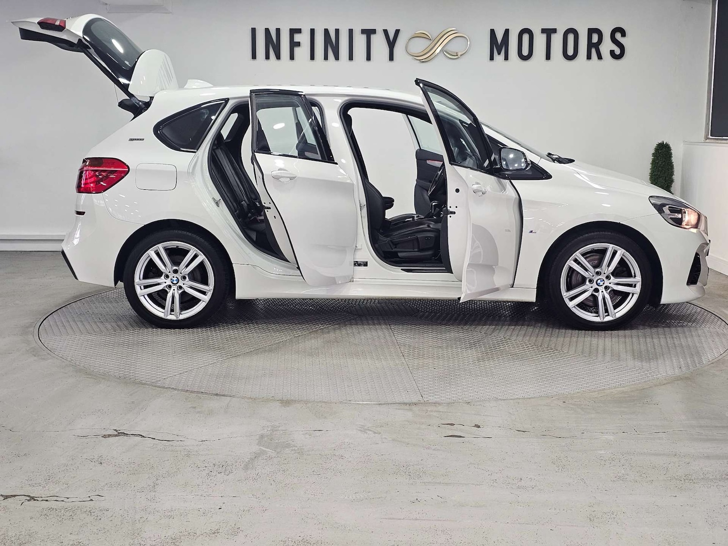 Used BMW 2 Series 2018 for sale - 77172480: Photo 41