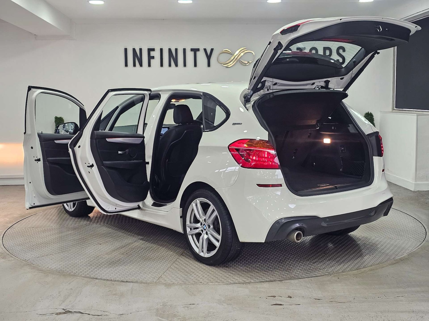 Used BMW 2 Series 2018 for sale - 77172480: Photo 46