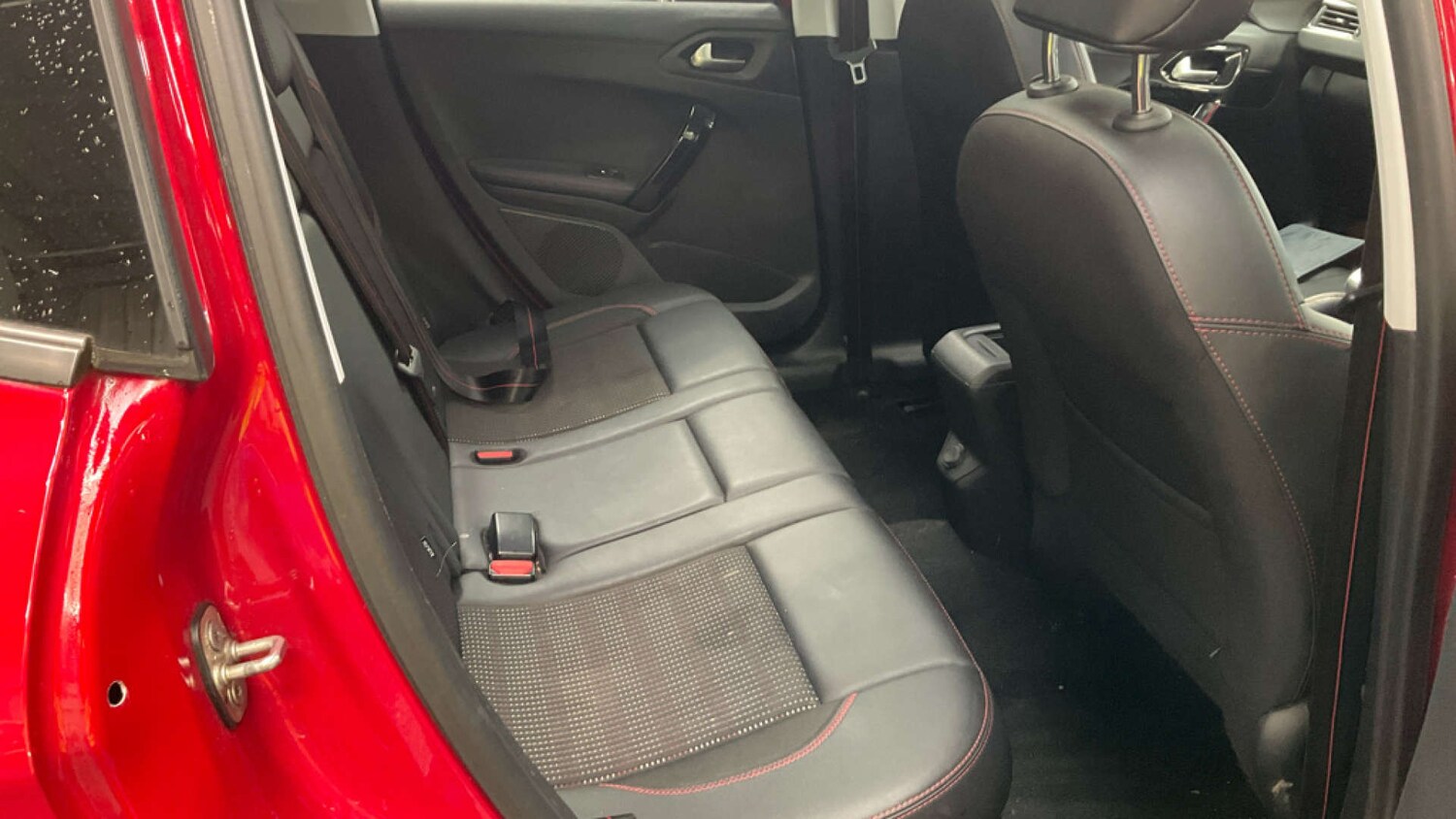 Used Peugeot 2008 2017 for sale - 77916383: Photo 11