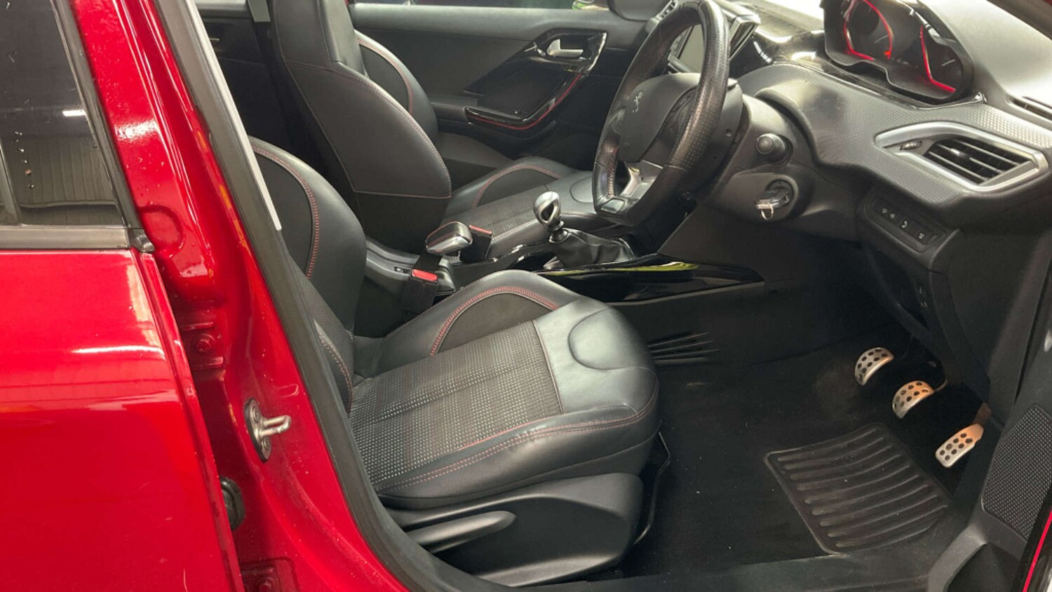 Used Peugeot 2008 2017 for sale - 77916383: Photo 12