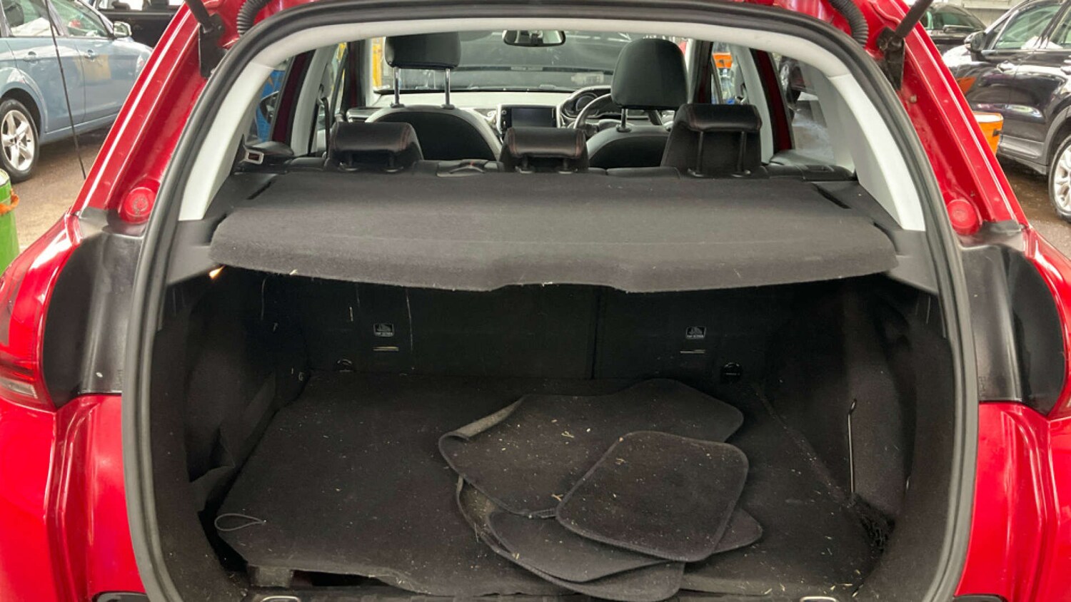 Used Peugeot 2008 2017 for sale - 77916383: Photo 9